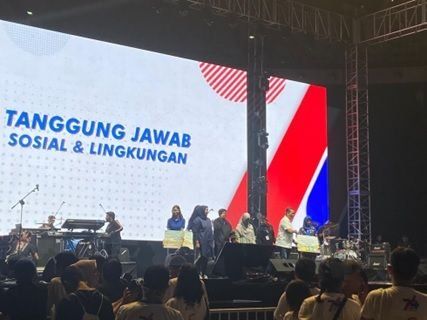 cover SYMBOLIZATION OF THE DEVELOPMENT OF 7 WASTE BANK IN BTN HOUSING