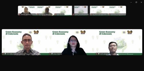 Cover University of Indonesia's Faculty of Economics Alumni Class of 2003 (“Srikandi”